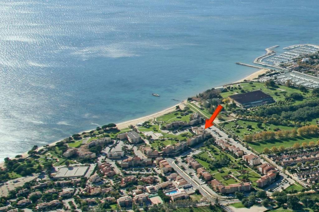 Les Locations Cinaureva « L'Argentiere » Daire La Londe-les-Maures Dış mekan fotoğraf